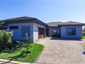 3 Bedroom House in Palm Lakes Estate