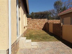 2 Bed Townhouse in Honeydew