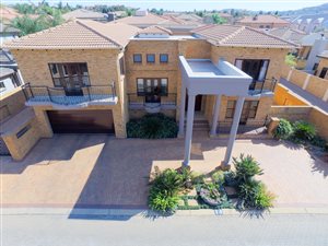 4 Bed House in Meyersdal