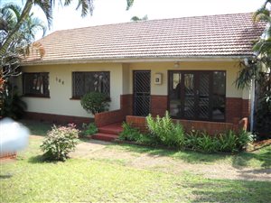 5 Bed House in Bluff