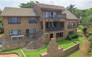 4 Bedroom House in Astra Park