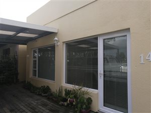 2 Bed Apartment in Bellair