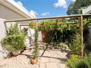 2 Bedroom Duplex in Stanford