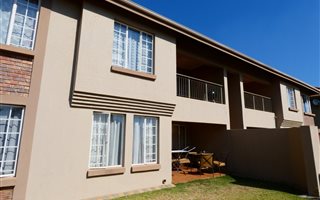 2 Bedroom Townhouse in Brentwood