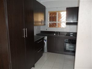 2 Bed Flat in Winchester Hills