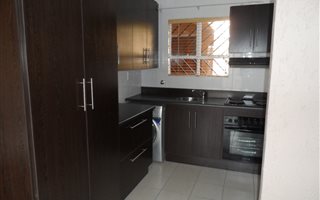 2 Bedroom Flat in Winchester Hills
