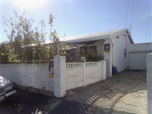 5 Bed House in Lansdowne
