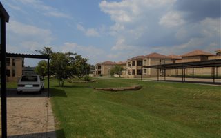 3 Bedroom Apartment in Willowbrook