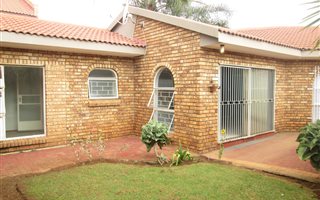 1 Bedroom Simplex in Vanderbijlpark SW