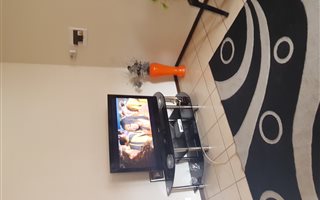 2 Bedroom Flat in Comet