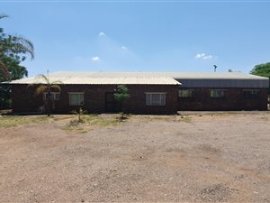 840 m² Industrial space in Wonderboom AH
