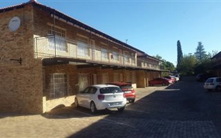 2 Bedroom Apartment in Irene Park