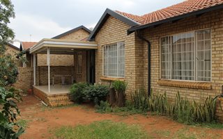 3 Bedroom Townhouse in Die Wilgers