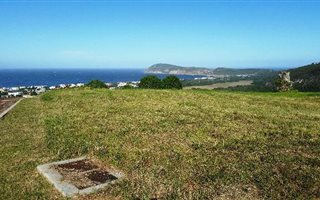 598 m² Land available in Whale Rock