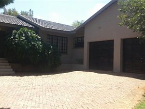 4 Bed House in Highway Gardens