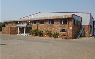 6492 m² Industrial space in Rooihuiskraal