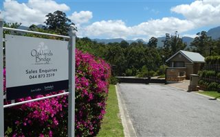 622 m² Land available in Heather Park