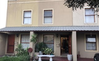 2 Bedroom House in Bardale Village