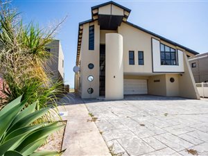 3 Bed House in Greenways Golf Estate