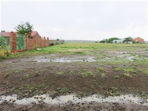 1983 m² Land available in Oranjeville