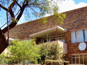 2 Bed Flat in Carletonville