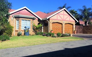 3 Bedroom House in Newmarket Park