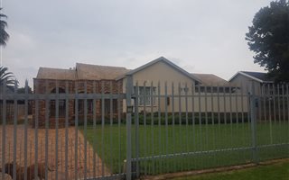 3 Bedroom House in Dennesig