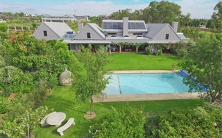 3 Bedroom House in Waterfall Equestrian Estate