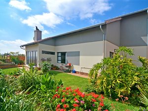 3 Bed Cluster in Ruimsig