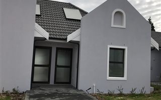 1 Bedroom Apartment in Kuilsriver