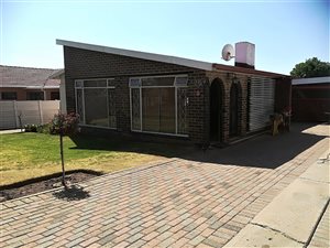 3 Bed House in Florida Lake