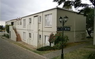 3 Bedroom Townhouse in Radiokop