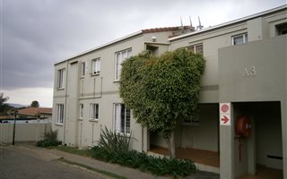 3 Bedroom Townhouse in Radiokop