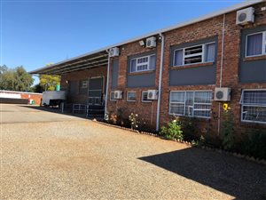 1780 m² Industrial space in Zwavelpoort