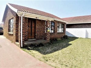 3 Bed House in Amalinda
