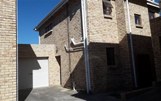 3 Bedroom Duplex in Westering
