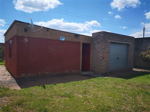 2 Bed House in Bophelong