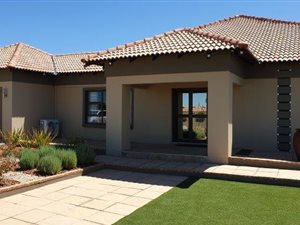 5 Bed House in Minerva Gardens