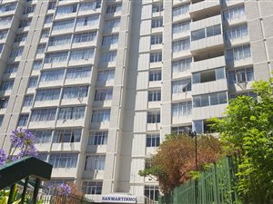 1.5 Bed Apartment in Bedford Gardens