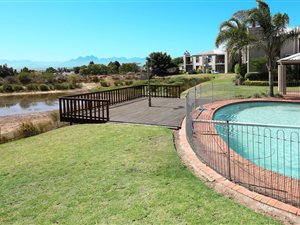 2 Bed Apartment in Durbanville Central
