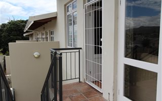 2 Bedroom Apartment in Kleinmond