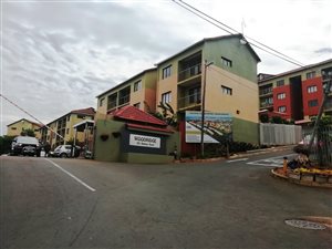 2 Bed Apartment in Montclair