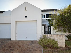 3 Bed Townhouse in Pinehurst