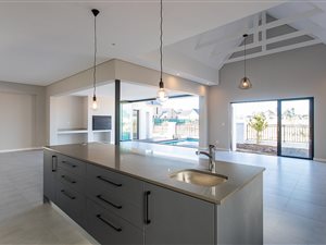 4 Bed House in Val de Vie