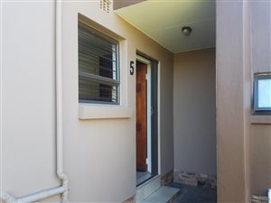 2 Bedroom Townhouse in Albertsdal