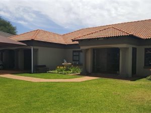 4 Bed House in Kathu