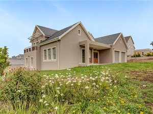 5 Bed House in Kraaibosch