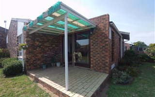 2 Bedroom House in South End