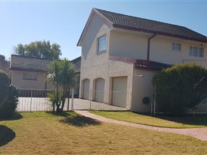 4 Bed House in Flimieda