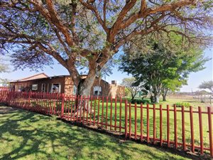 2 ha Farm in Tweefontein